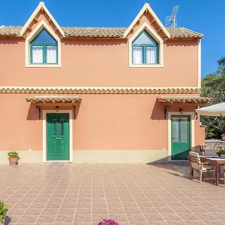 아파트 Pieros Lisipios 팔레오카스트리차