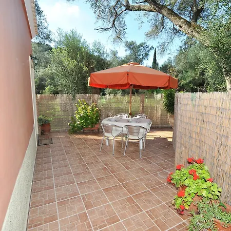 Apartmán Pieros Lisipios